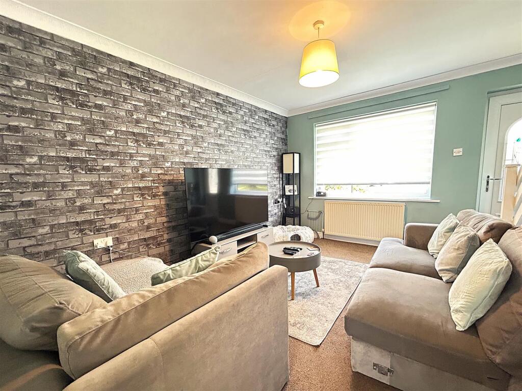 House in York - View 3