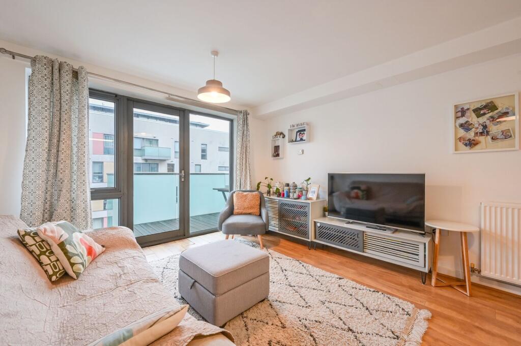 Main image of property: Vickerys Wharf, Tower Hamlets, London, E14