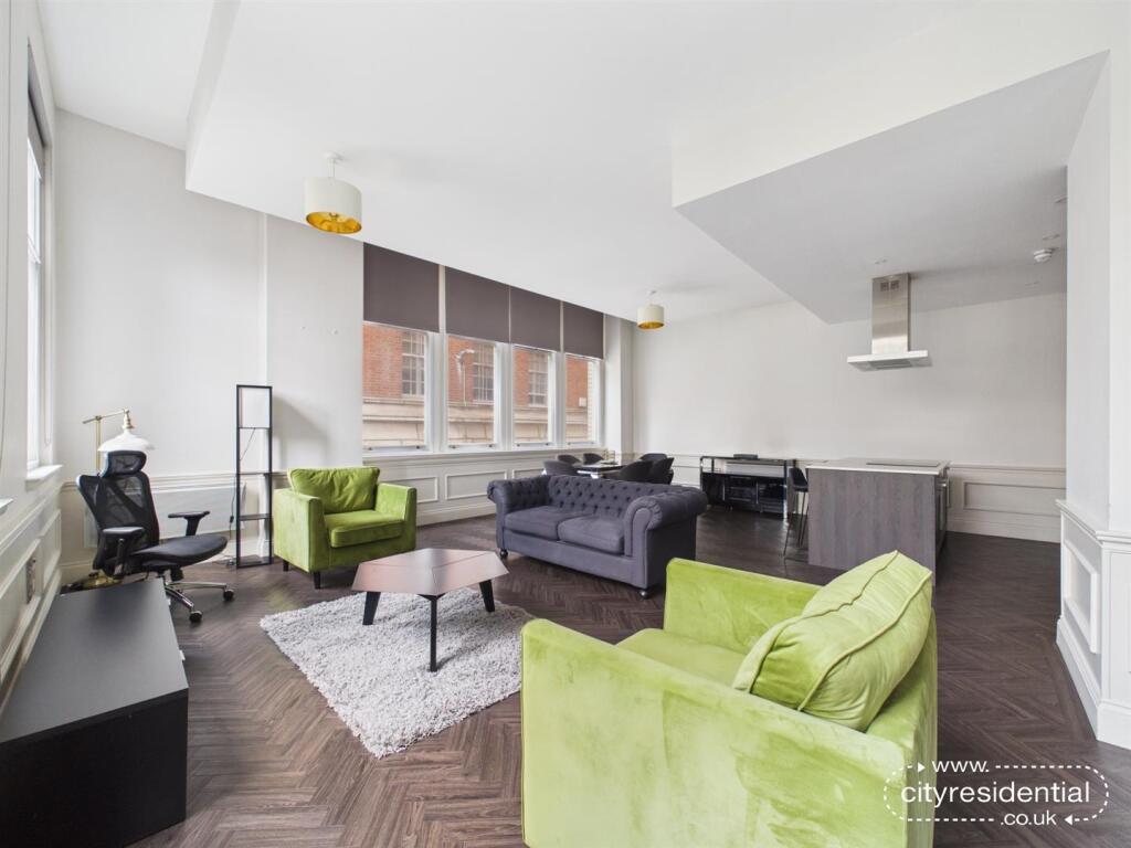 Apartment in Liverpool - More