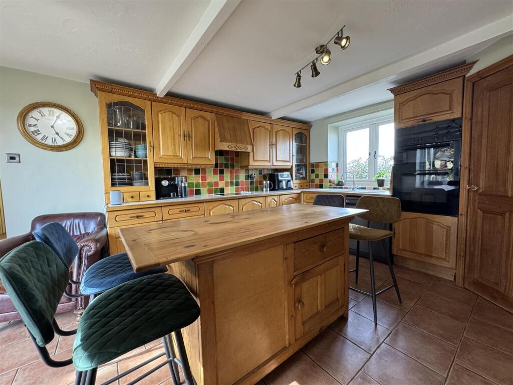 Piperwell Cottage, Cumberworth, Huddersfield, HD8 8YA - View 5
