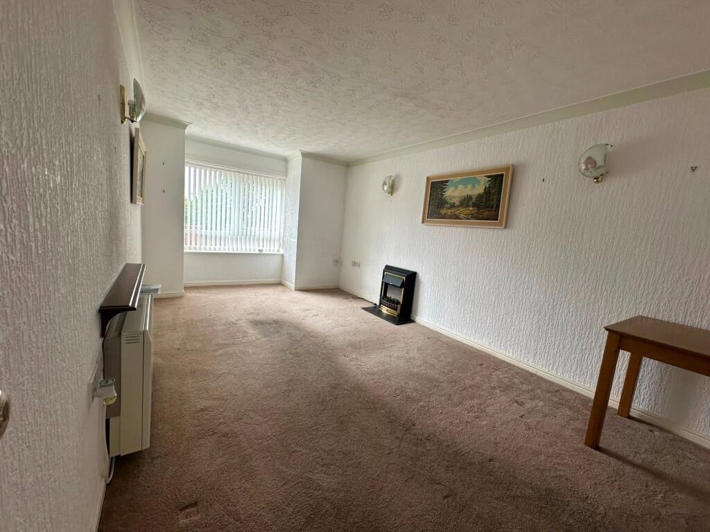 Apartment in Wolverhampton - View 3