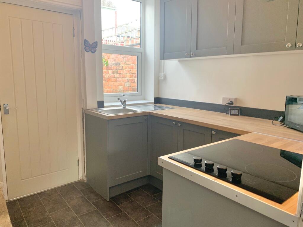 House in Wirral, Liverpool City Region - View 5