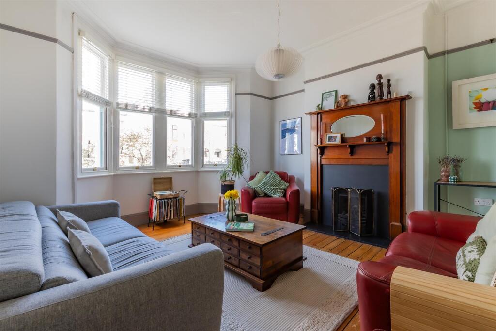 House in Cardiff - View 3