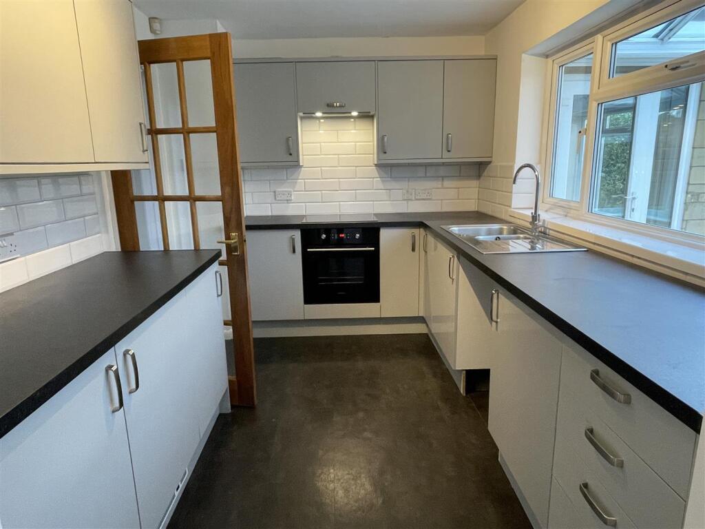 Ballards Close, Mickleton, Chipping Campden photo 3
