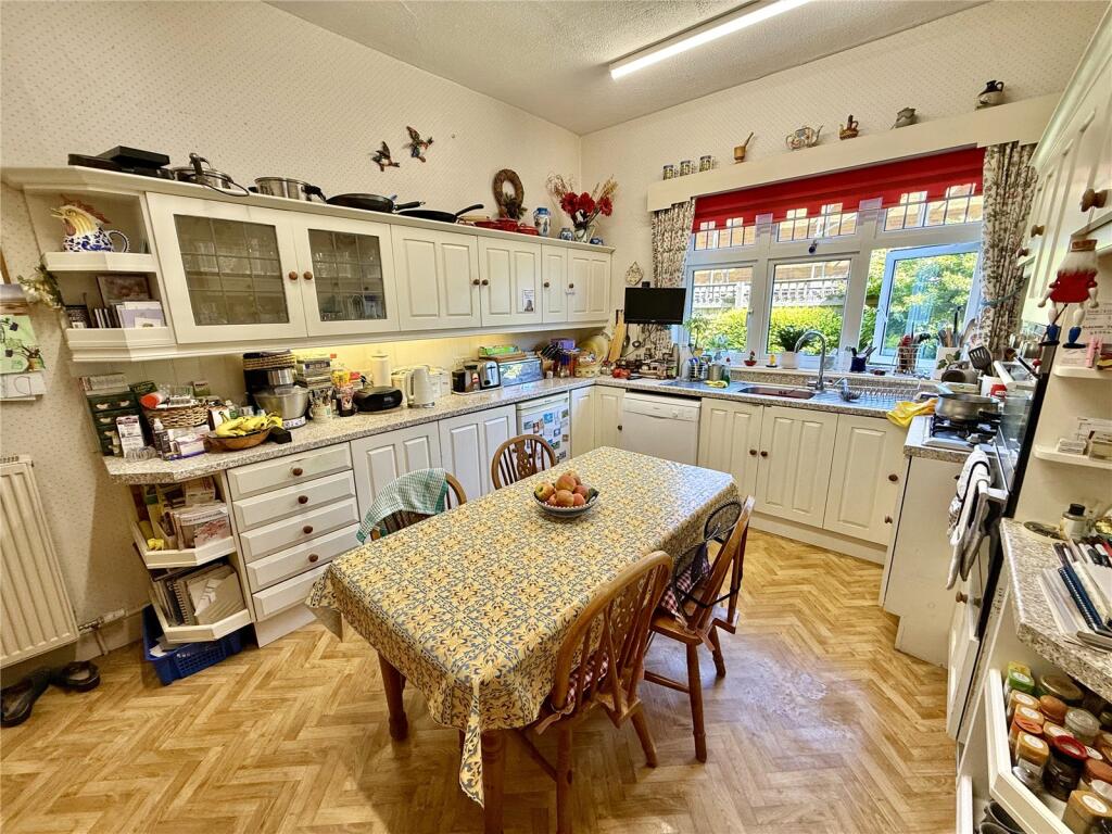 Berrow Road, Burnham On Sea, Somerset, TA8 photo 4