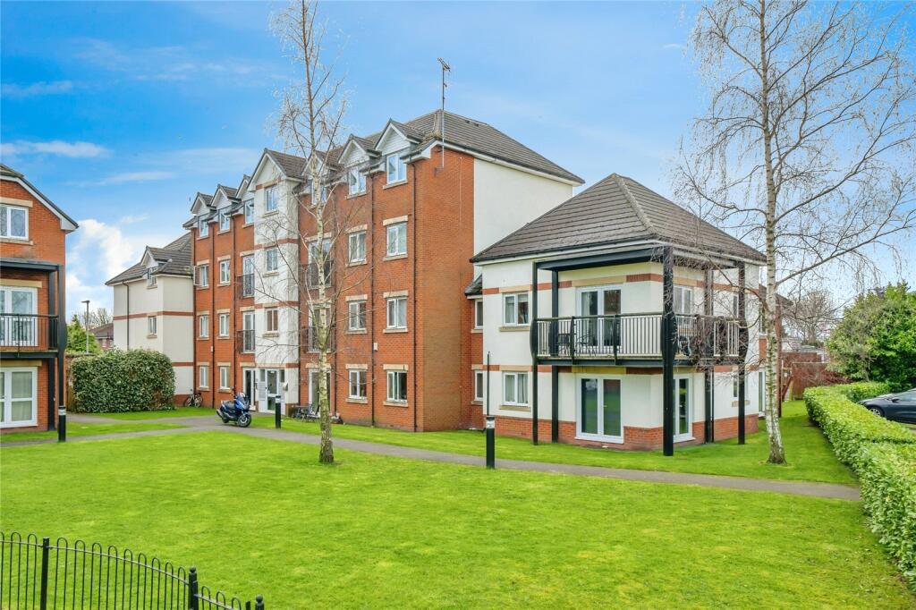 Apartment in Warrington, Bank Quay, Bewsey - View 5