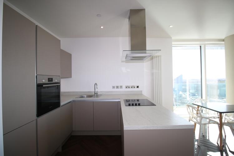 Apartment in Salford, Greater Manchester - View 5