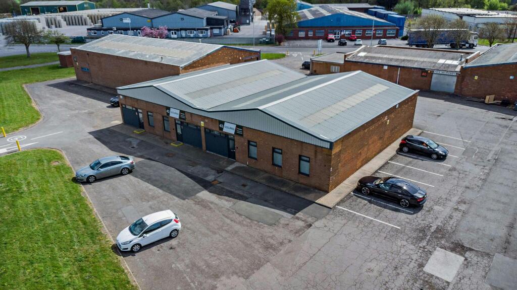 8641572-exterior08-800.jpg