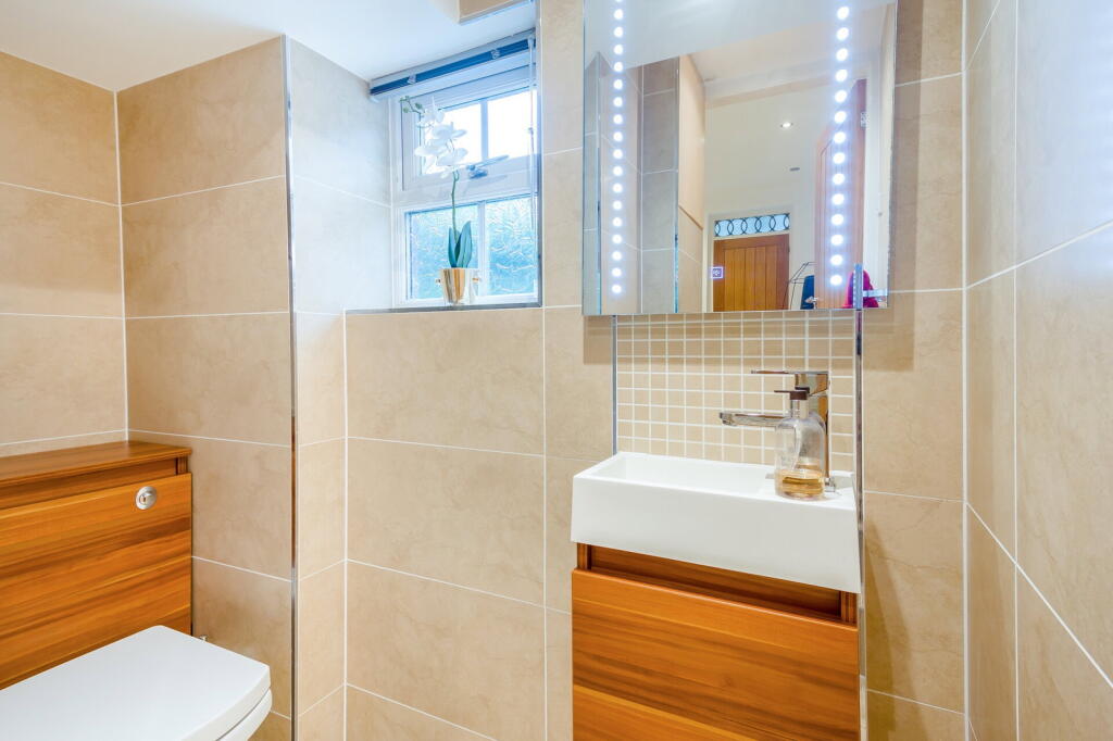 House in Kirklees, West Yorkshire - View 5
