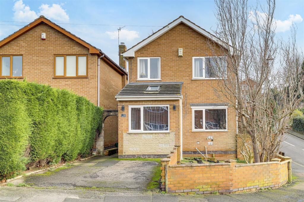 Main image of property: Lodge Farm Lane, Arnold, NG5