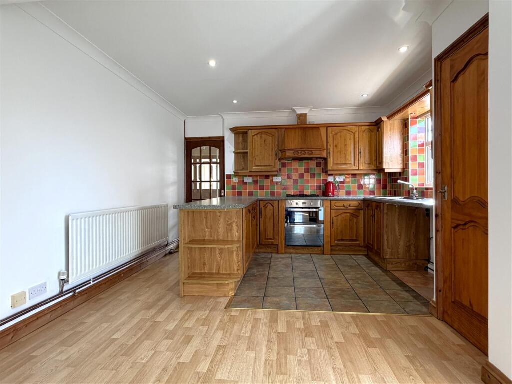 House in Newark, Balderton - More