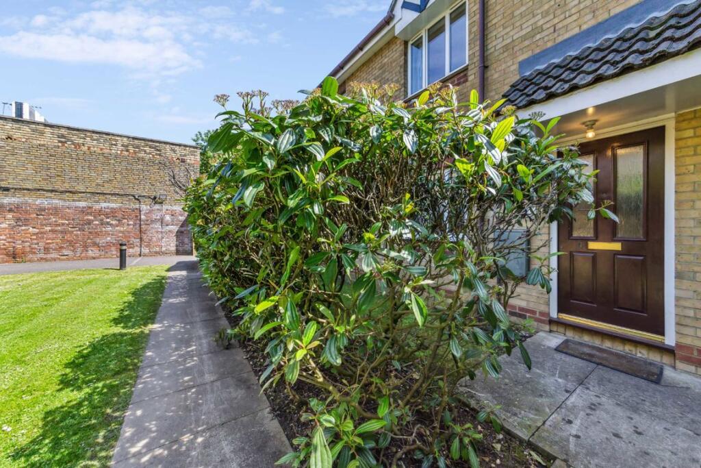Main image of property: Dorset Mews, Finchley