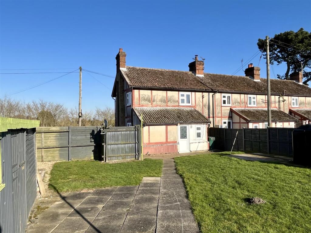 Bath Hills Road, Earsham, Bungay photo 4