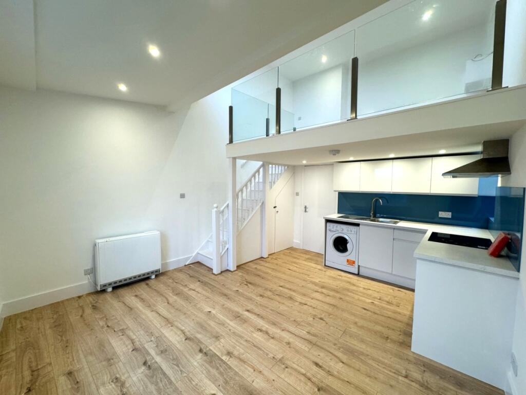 Main image of property: Tottenham Lane, Crouch End