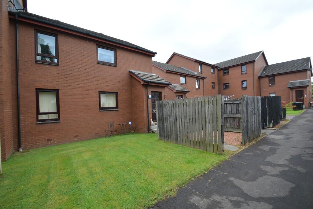Main image of property: Fishescoates Gardens, Glasgow, G73