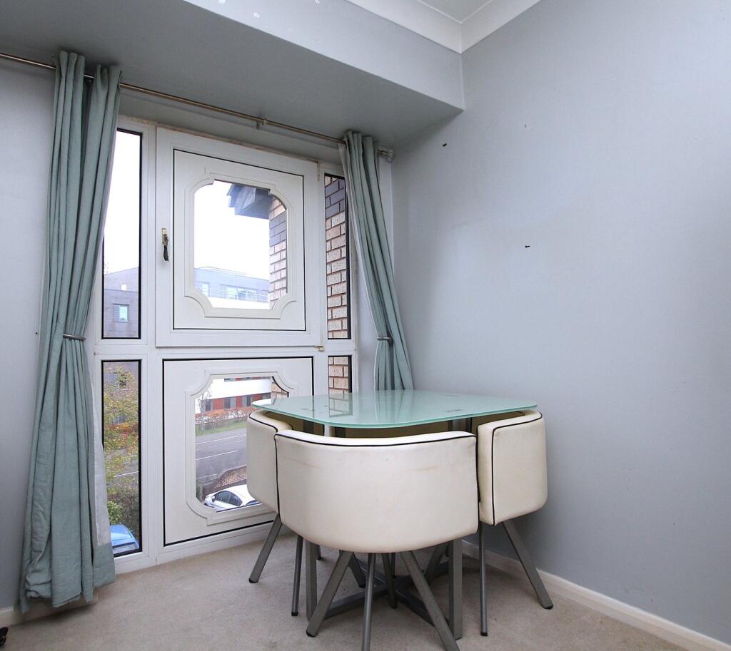 16 Madeira Road, Bournemouth, BH1 - View 4
