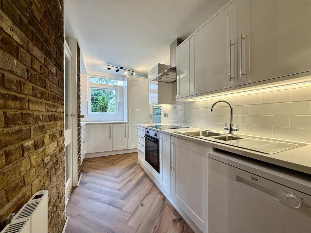 House in London - View 4