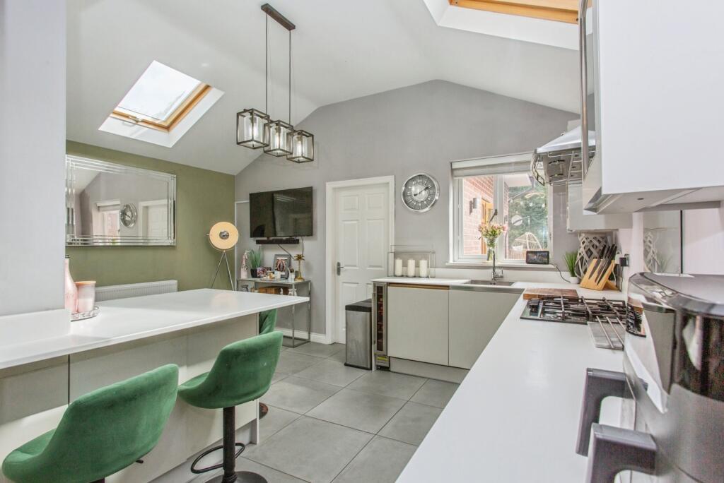 House in Chorley, Clayton-le-Woods - View 4