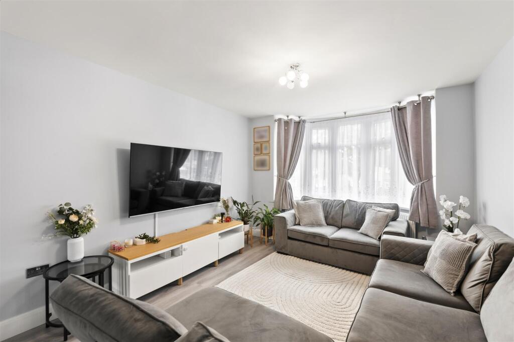 Main image of property: The Fairway, Northolt