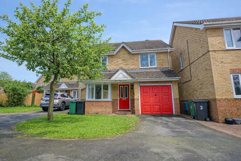 3-bed detached on Mulberry Walk, St. Leonards-On-Sea, £339,500