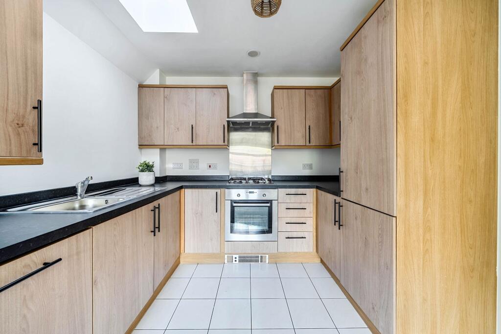 Apartment in Southampton - View 4