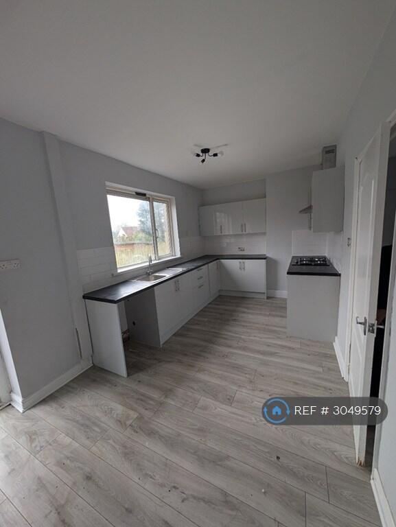 Valpy Avenue, Bolton, BL2 photo 5