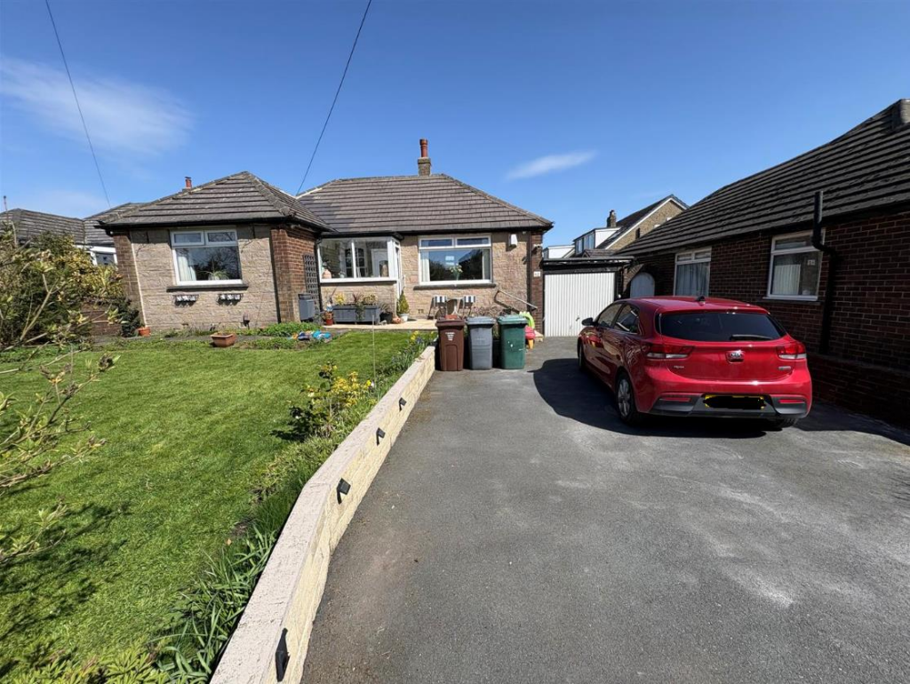 Main image of property: Fleet Lane, Queensbury, Bradford