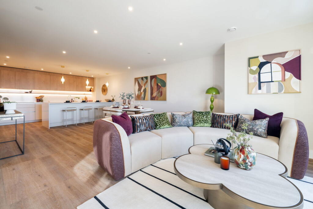 Main image of property: Bow Common Lane, London, E3 4BH