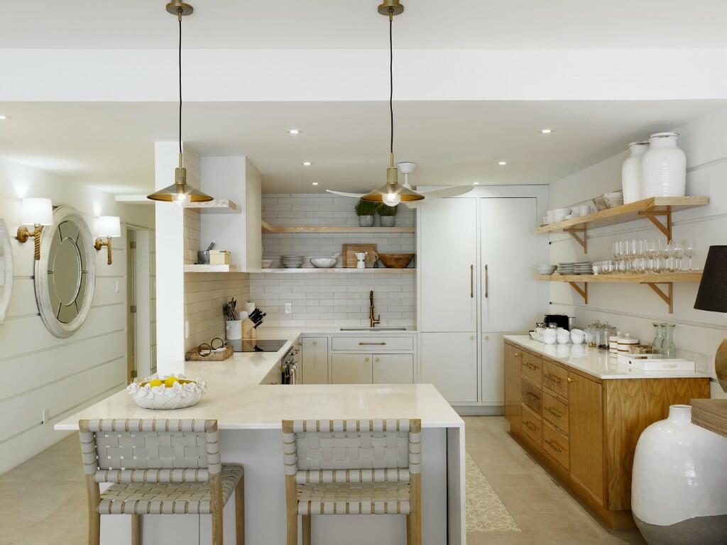 Main image of property: Paynes Bay, St James