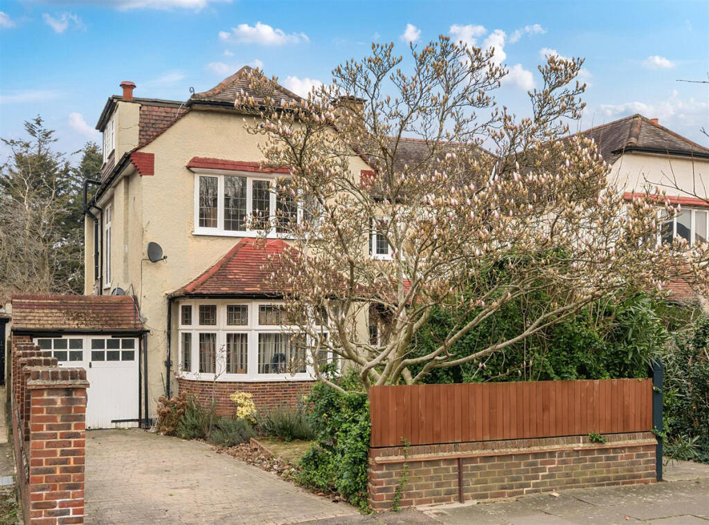House in London, Brondesbury Park, Mapesbury