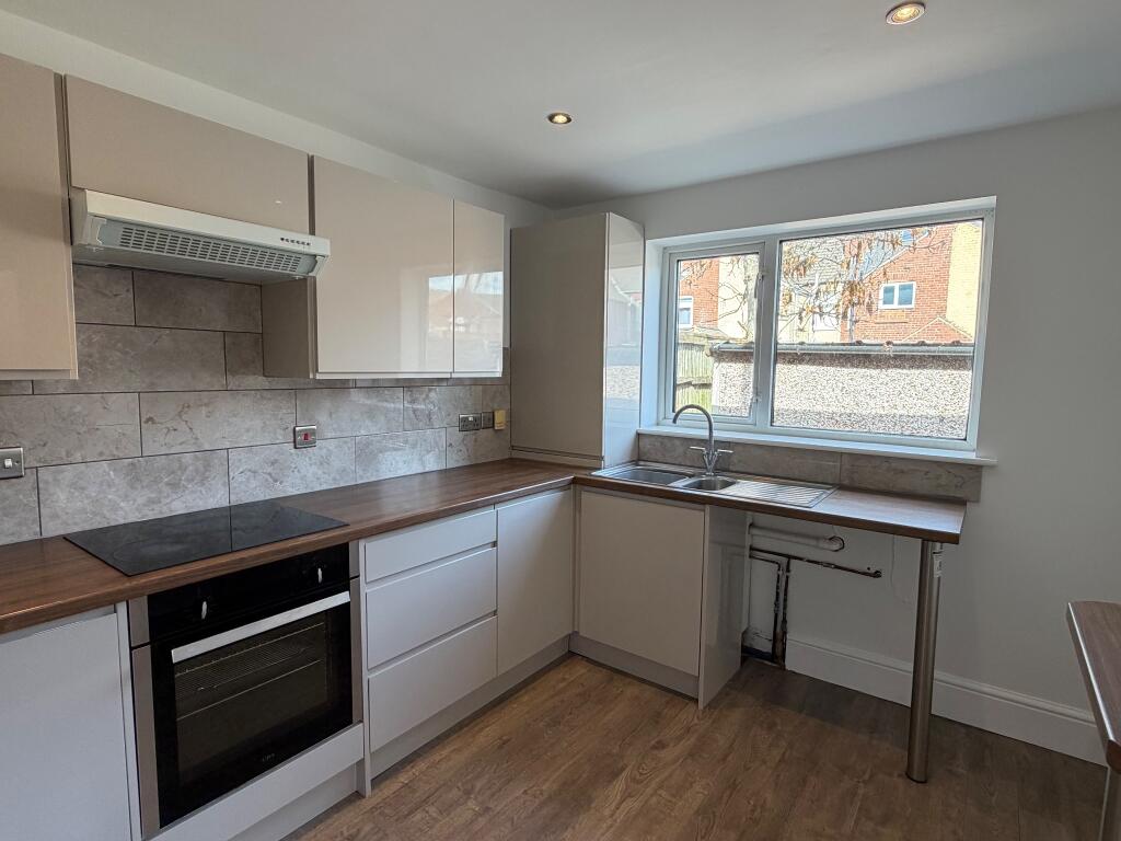 House in Doncaster, South Yorkshire - View 4