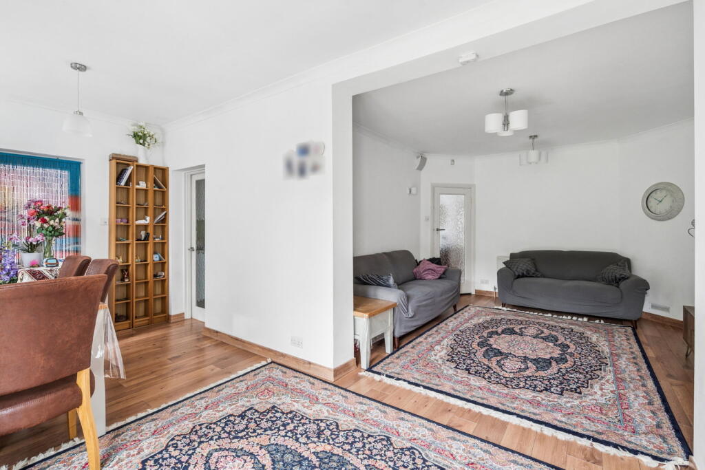 House in Harrow - View 4