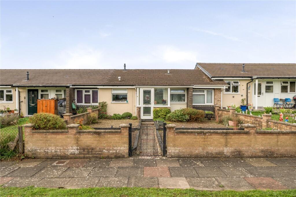 2-bed bungalow on Greenfields, Kington, Herefordshire,, £180,000