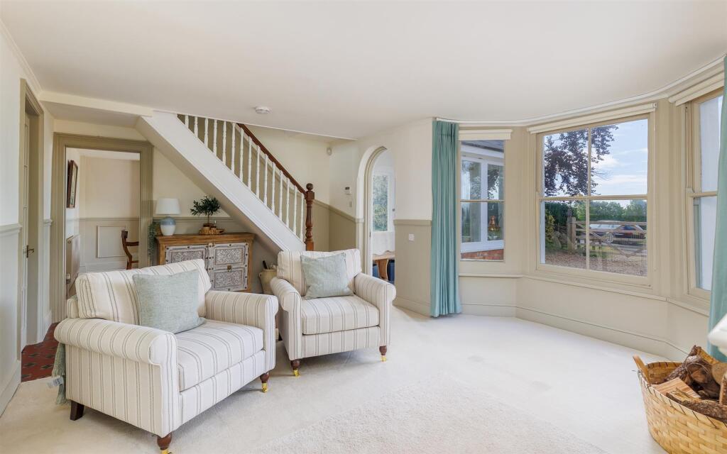 House in Portsmouth - View 5