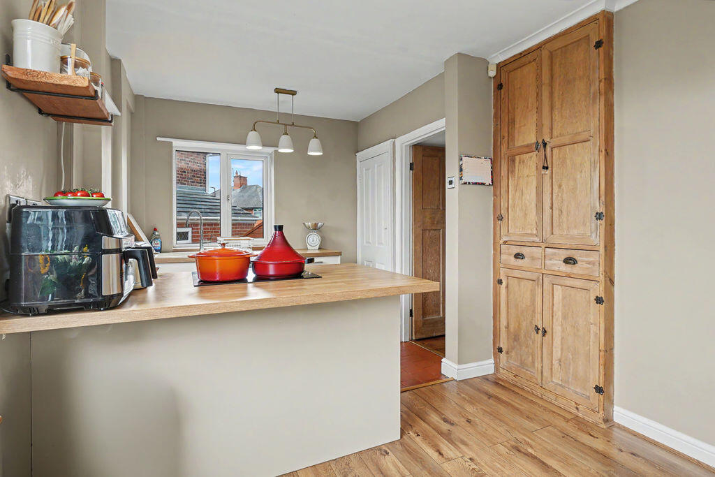 House in Chesterfield, Stonegravels - View 3