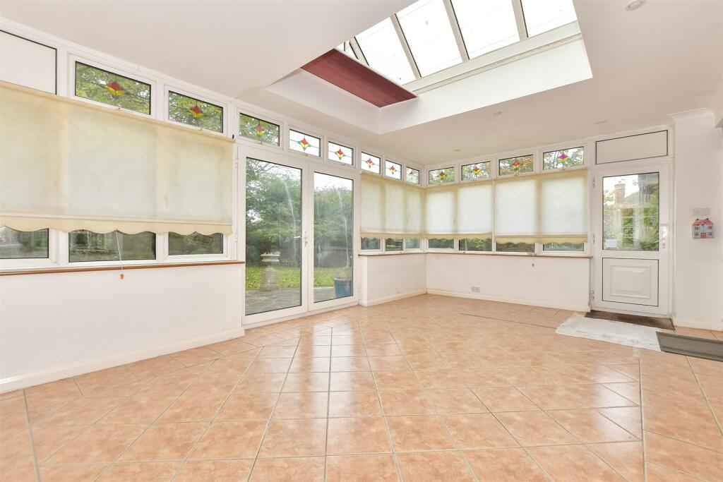 Vicarage Street, St. Peters, Broadstairs, Kent - View 6