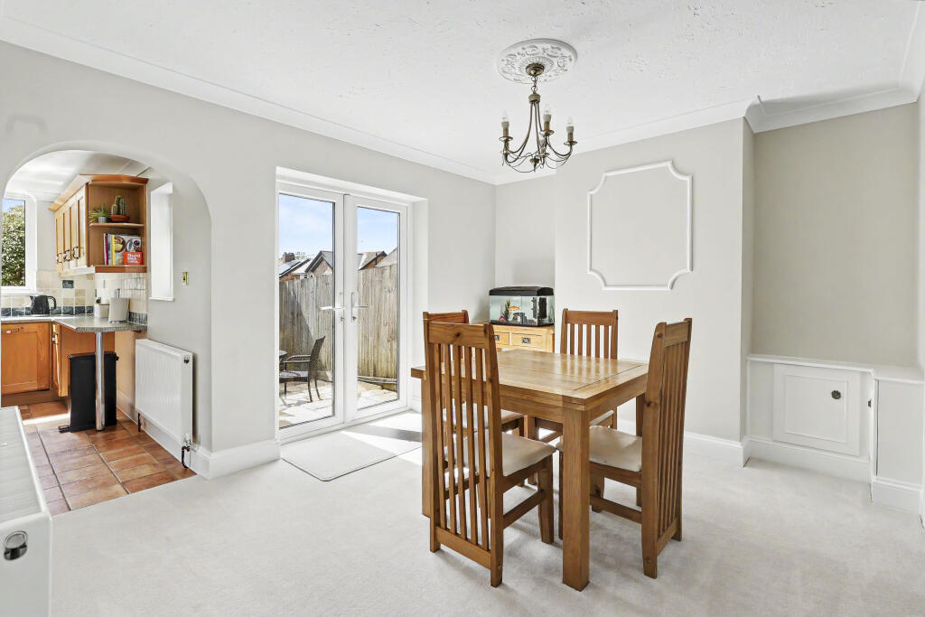House in Stevenage, Old Town - View 4