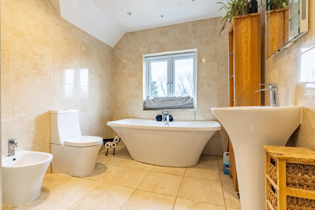 Additional image 15 of Radlett Road, Frogmore, St. Albans, Hertfordshire, AL2