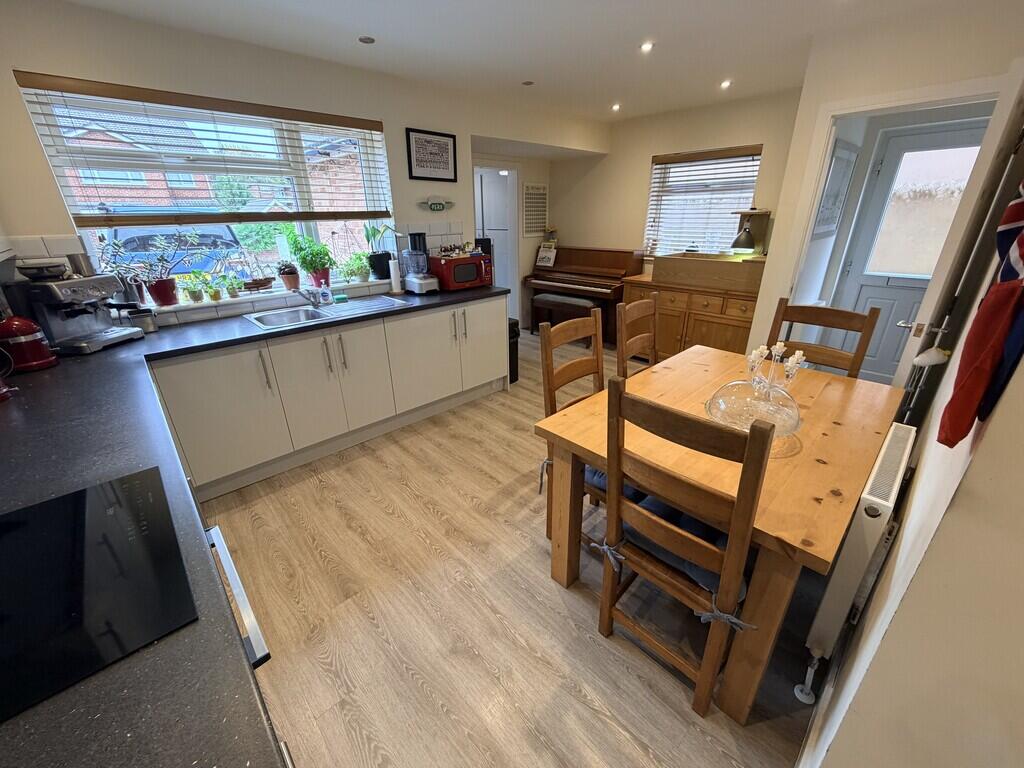 Charmouth Grove, Ashley Cross photo 3