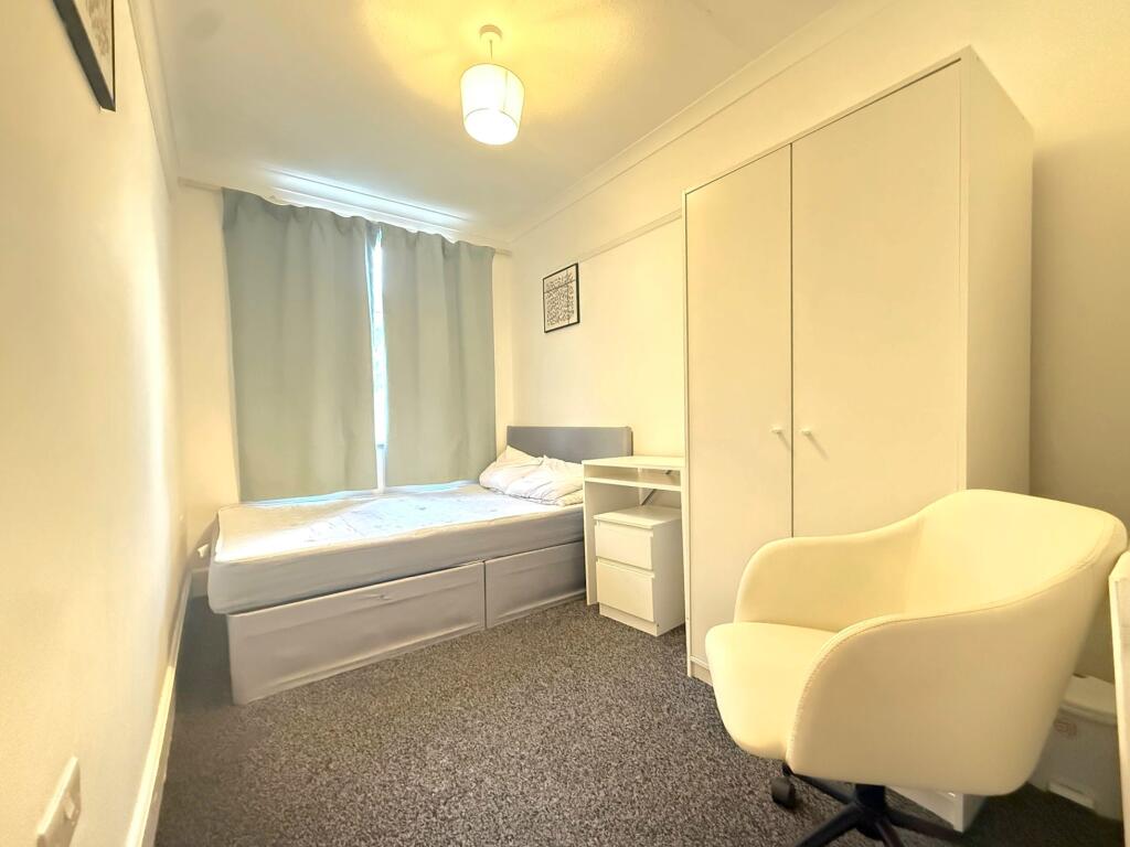 Main image of property: Watling Street, Dartford, DA2