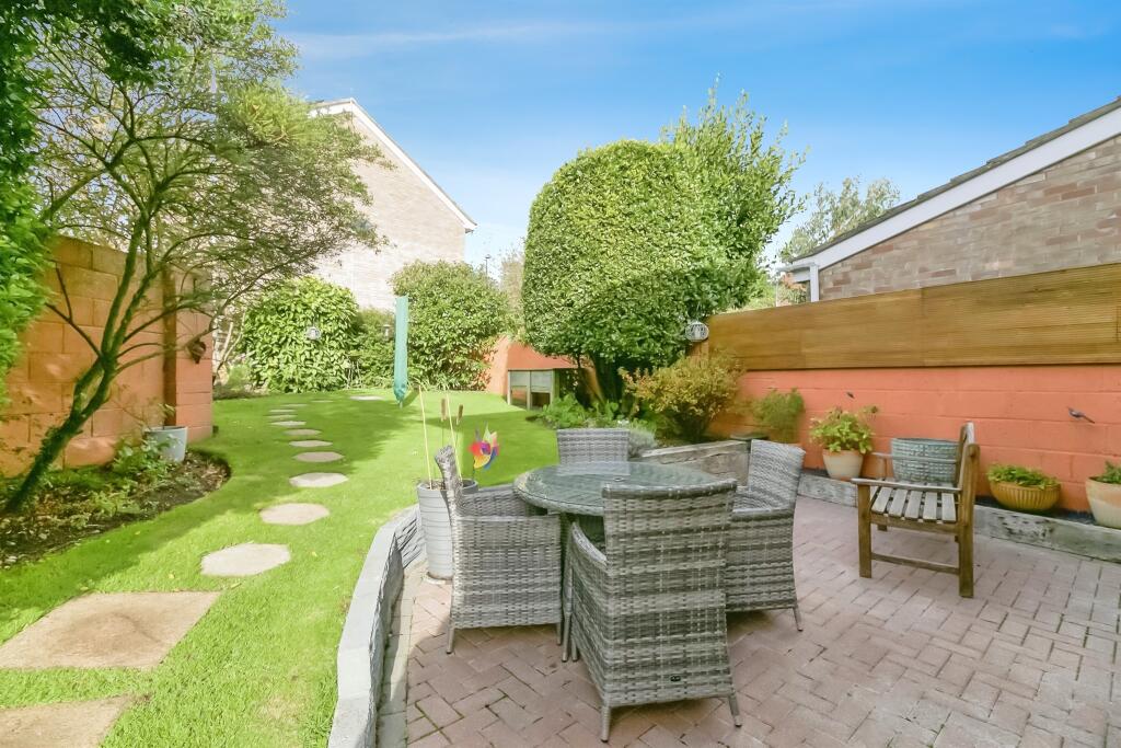 Harding Close, Boverton, Llantwit Major photo 2