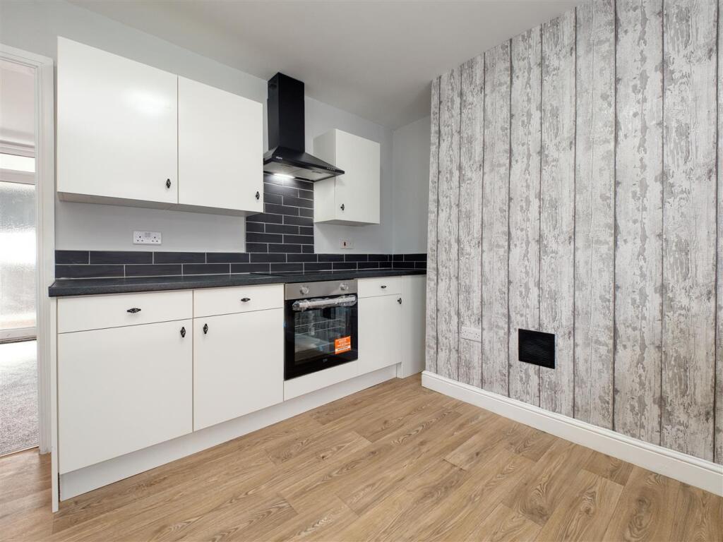 House in Nottingham - View 3