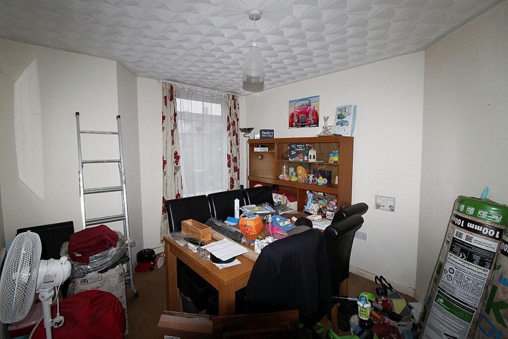 House in Rotherham, South Yorkshire - View 4