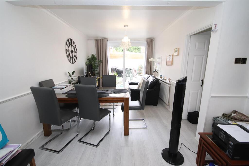 House in Dartford - View 2