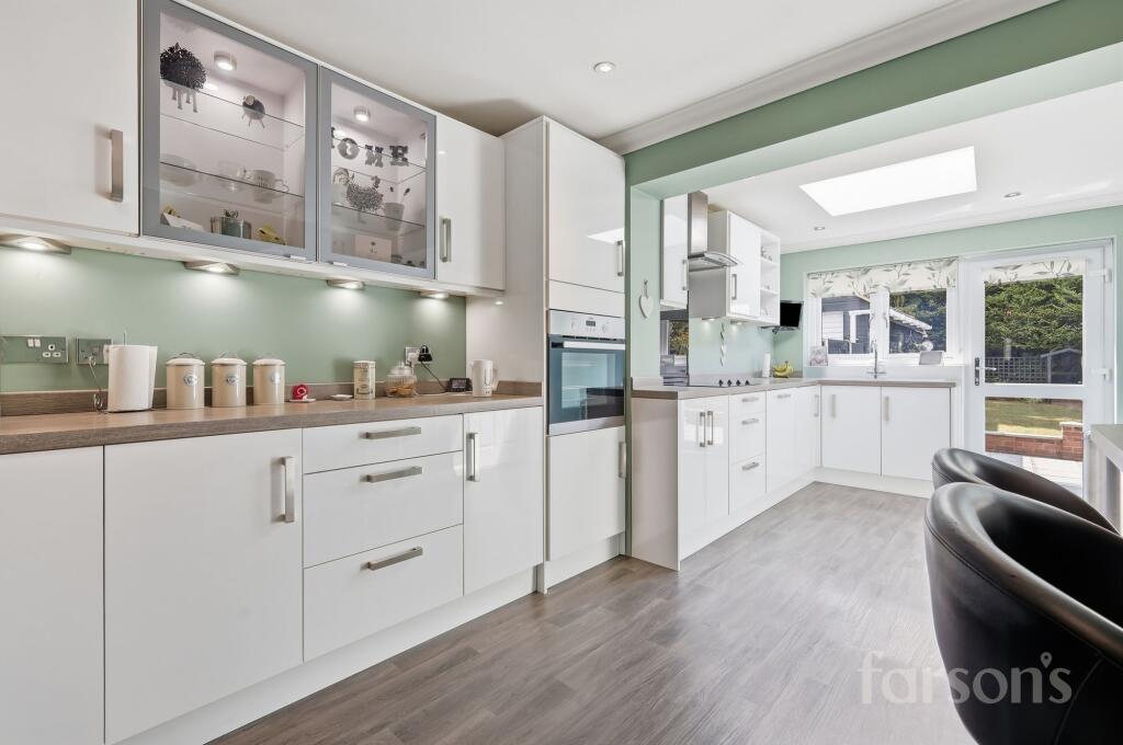 House in Brentwood, Doddinghurst - View 3