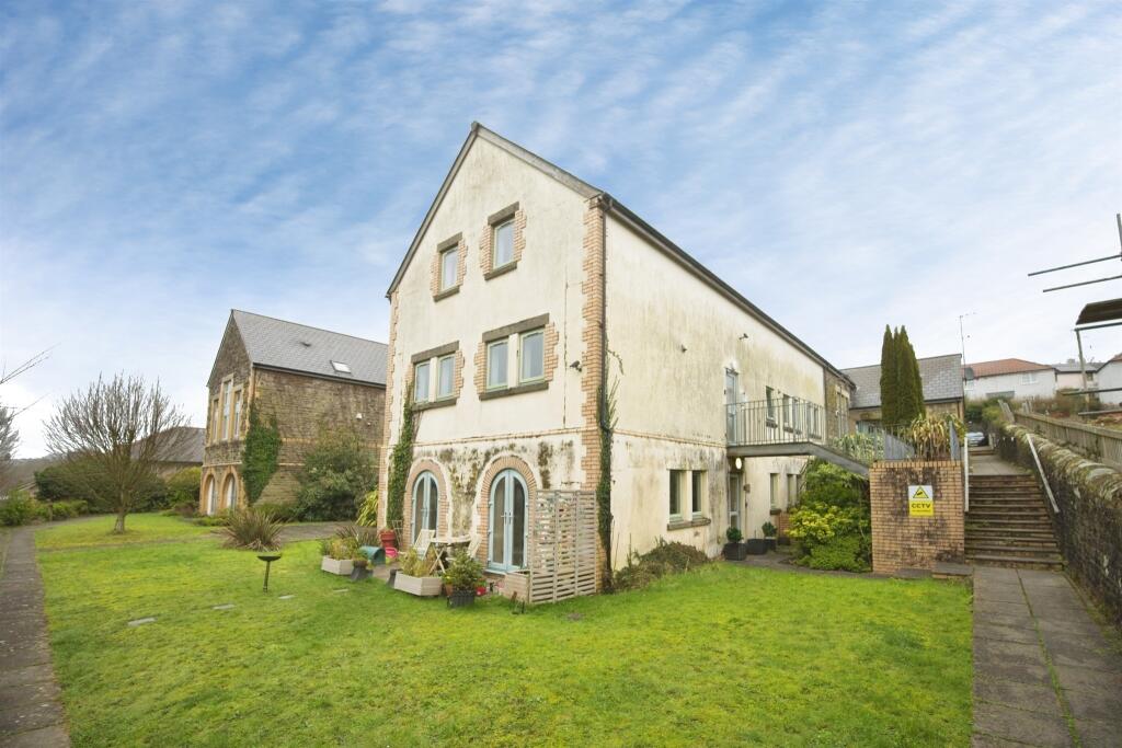 Main image of property: Tredegar Avenue, Llanharan, Pontyclun