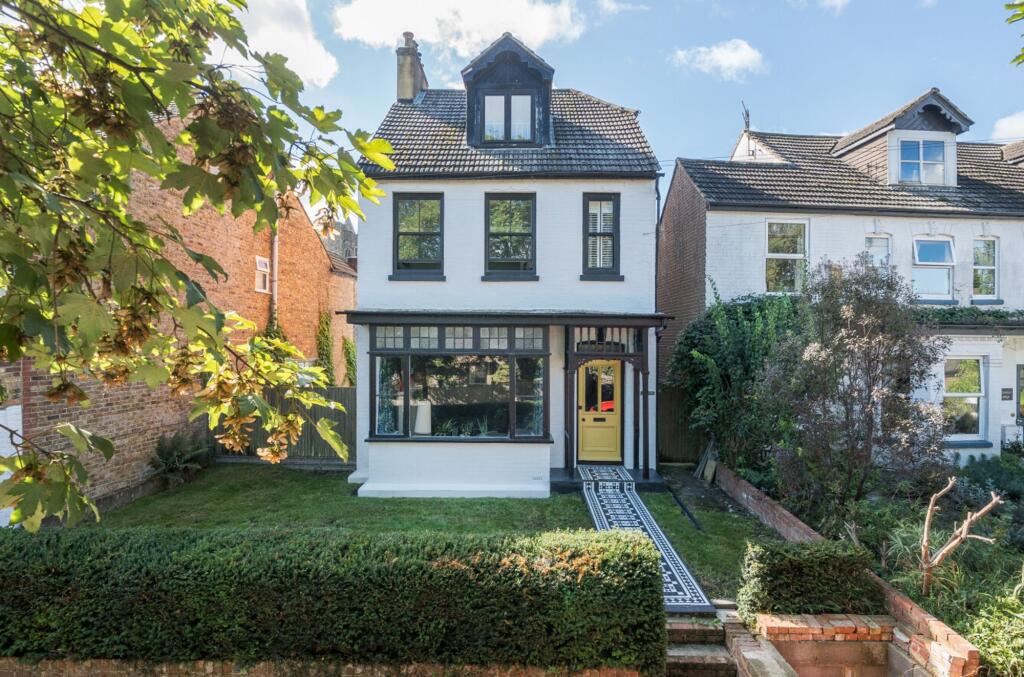 Main image of property: High Street, Lyminge, CT18