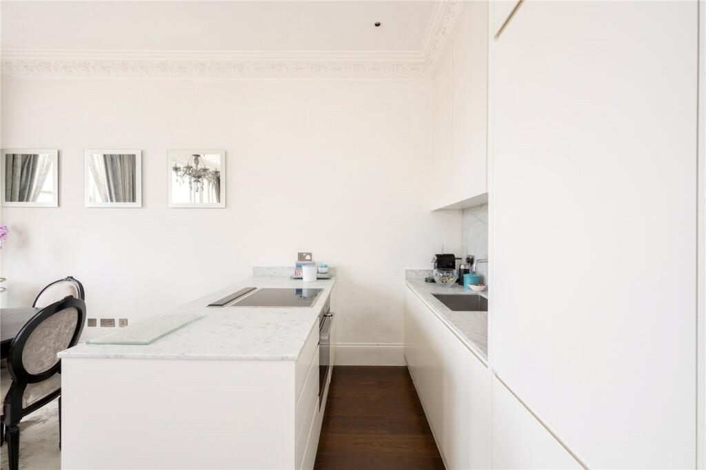 53 Redcliffe Square, London photo 3
