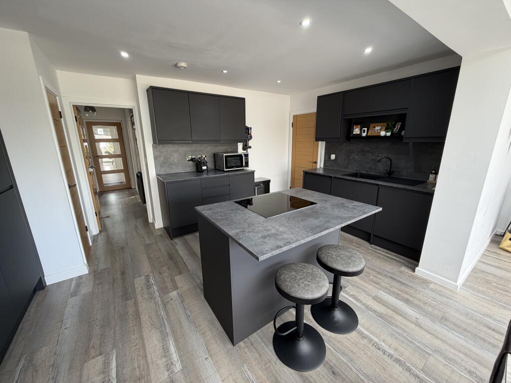 House in Salisbury - View 5