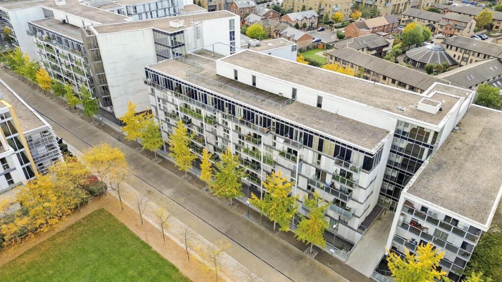 1-bed flat on Hudson Apartments, New River Village, Hornsey, N8, £375,000